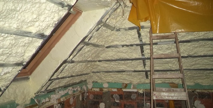 Izolacja natryskowa poddasza Tychy